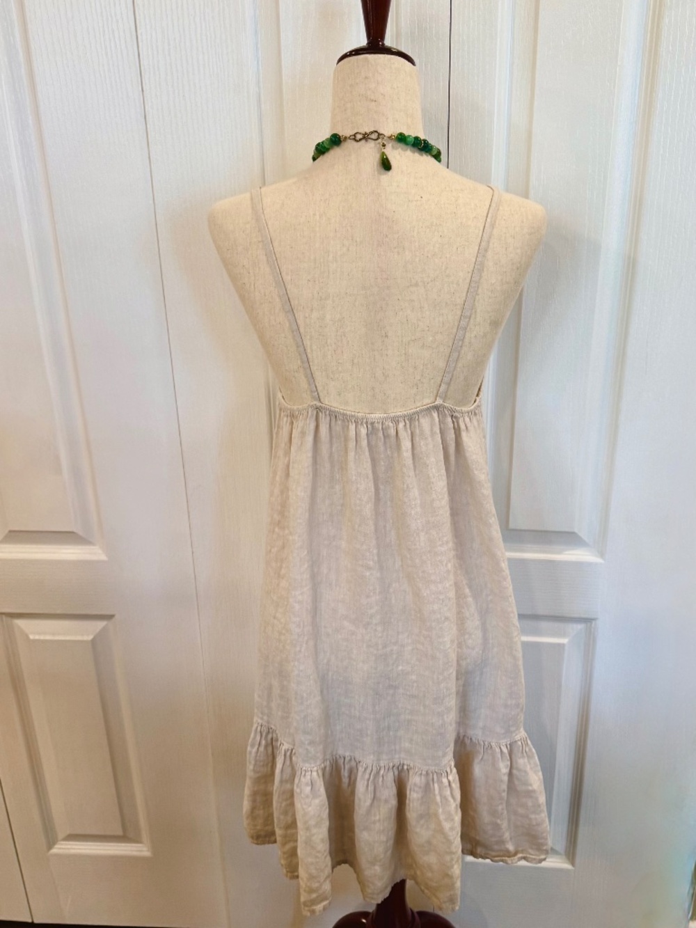 Woman's Size L, 100% Linen Shift by Bellambia Lt Beige, Elastic Back, Wide Swing - Picture 5 of 9